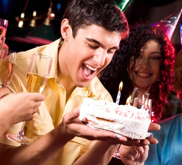 з днем народження хлопцю