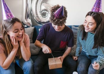 привітання з днем ​​народження підлітку