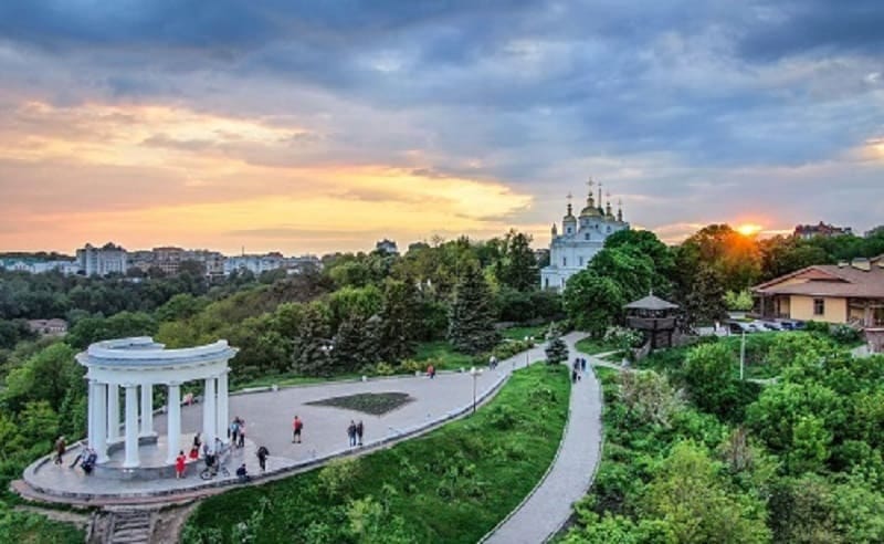 Біла Альтанка Полтава