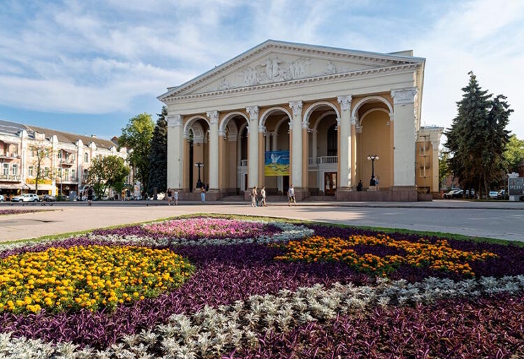 Театр Гоголя Полтава