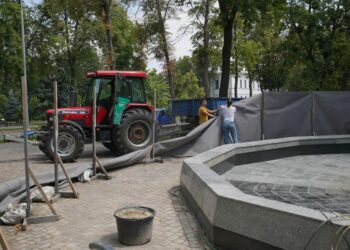 Полтава освіжається: у Шевченківському парку запрацював ще один фонтан