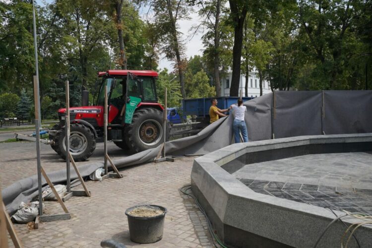 Полтава освіжається: у Шевченківському парку запрацював ще один фонтан