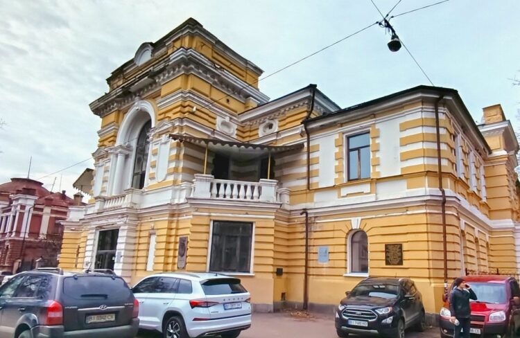 Кінотеатр «Колос» чекає на відродження: фінансування досі не знайдено