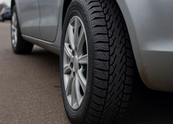 Зимові шини б/в