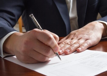 ЗА БОРГОВОЮ РОЗПИСКОЮ