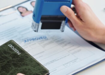 страхування іноземця